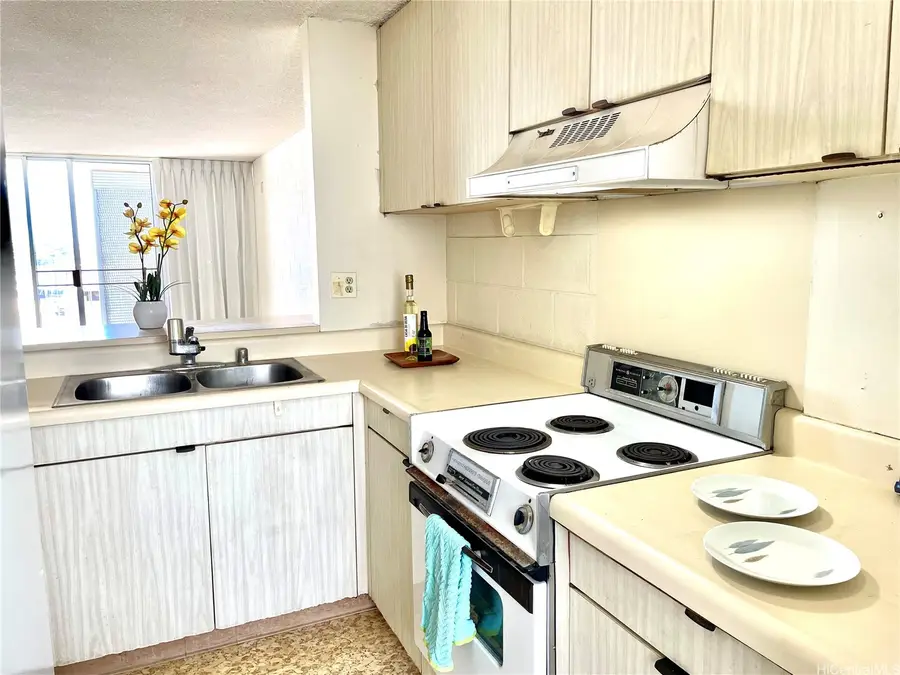 647 Kunawai Lane #A308, Honolulu, HI 96817 - #2