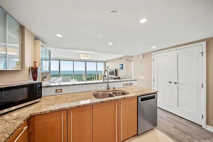 1177 Queen Street #4002, Honolulu, HI 96814 - #2