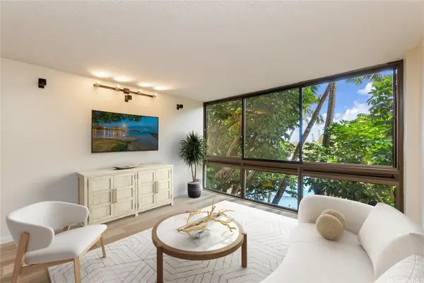 501 Hahaione Street #1/3F, Honolulu, HI 96825