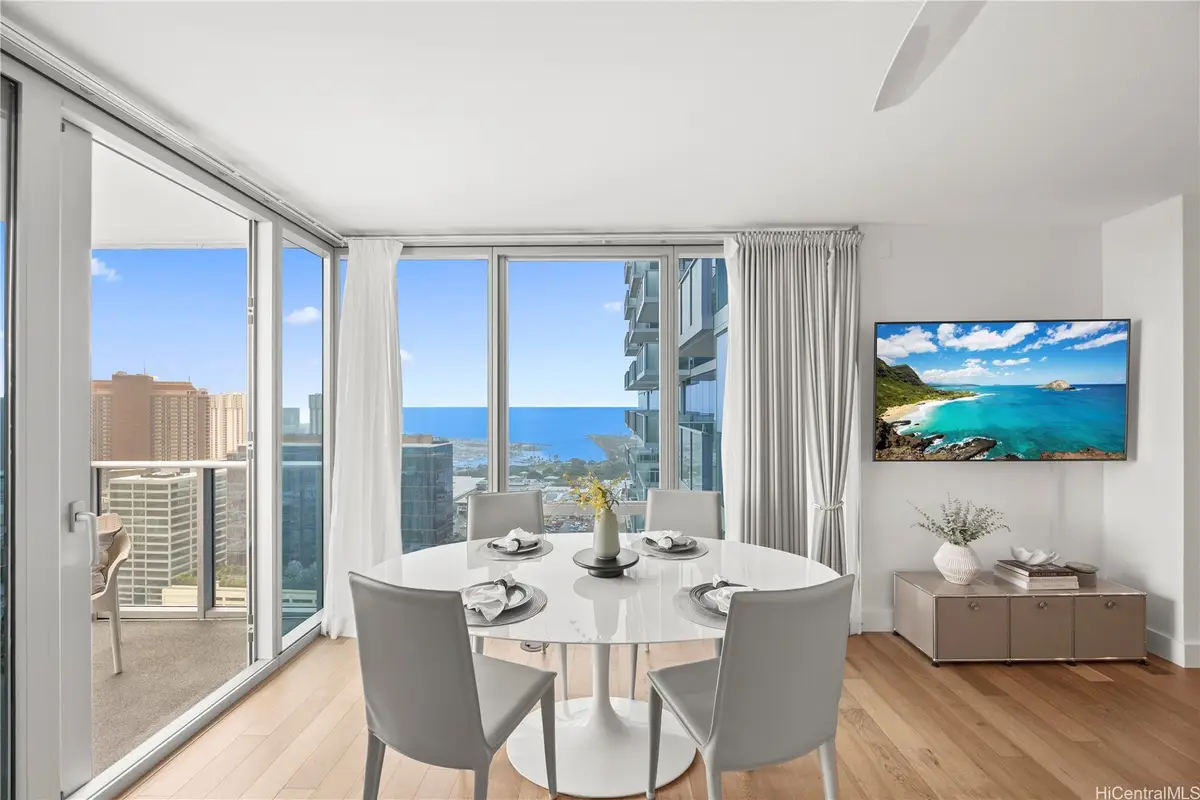 629 Keeaumoku Street #3211, Honolulu, HI 96814 - #1