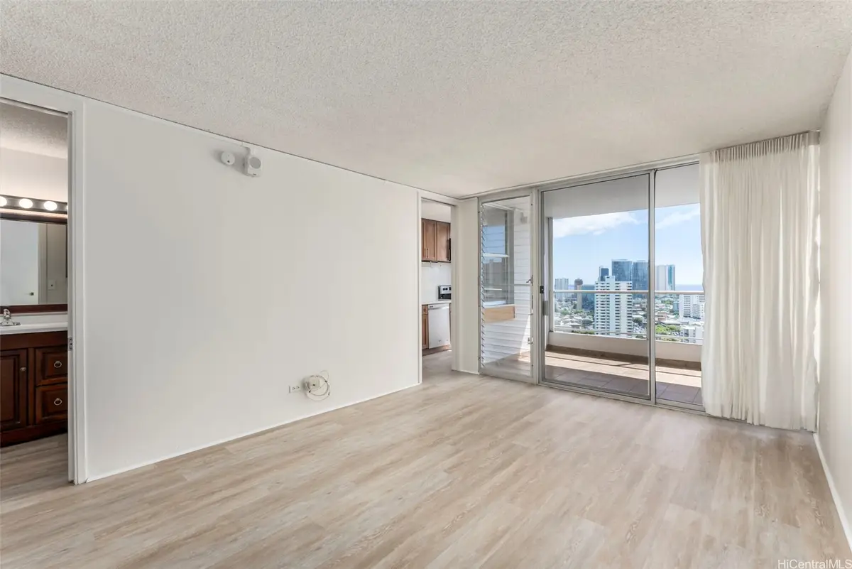 1556 Piikoi Street #PH2002, Honolulu, HI 96822 - #1