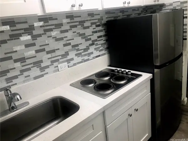 1750 Kalakaua Avenue #202, Honolulu, HI 96826