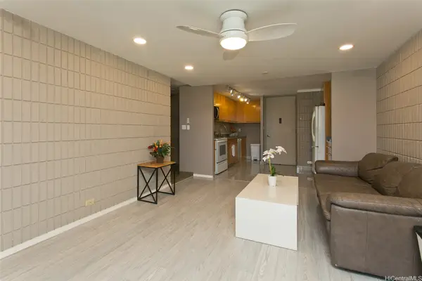 1099 Ala Napunani Street #903, Honolulu, HI 96818