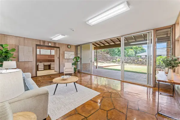 1553 Mahiole Street, Honolulu, HI 96819