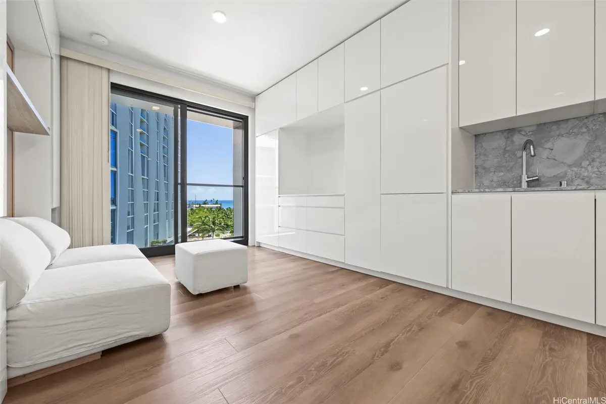987 Queen Street #629, Honolulu, HI 96814 - #1