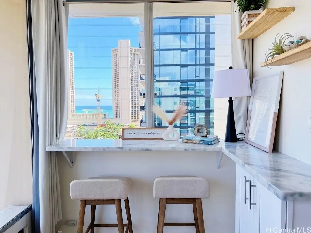 444 Kanekapolei Street #1402, Honolulu, HI 96815 - #1