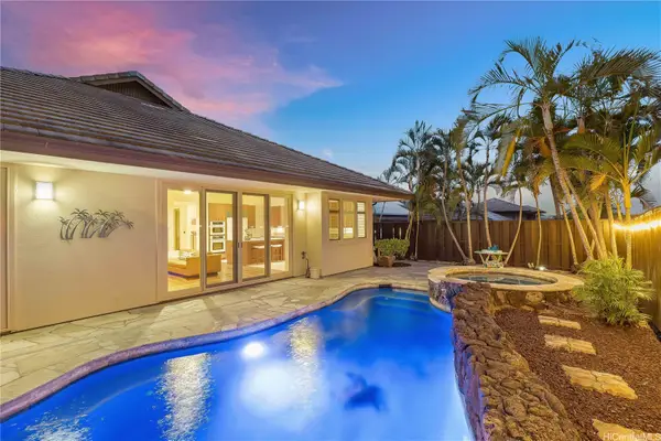 1032 Koko Uka Place, Honolulu, HI 96825