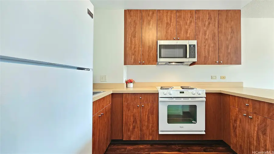 1160 Ala Napunani Street #1706, Honolulu, HI 96818 - #3