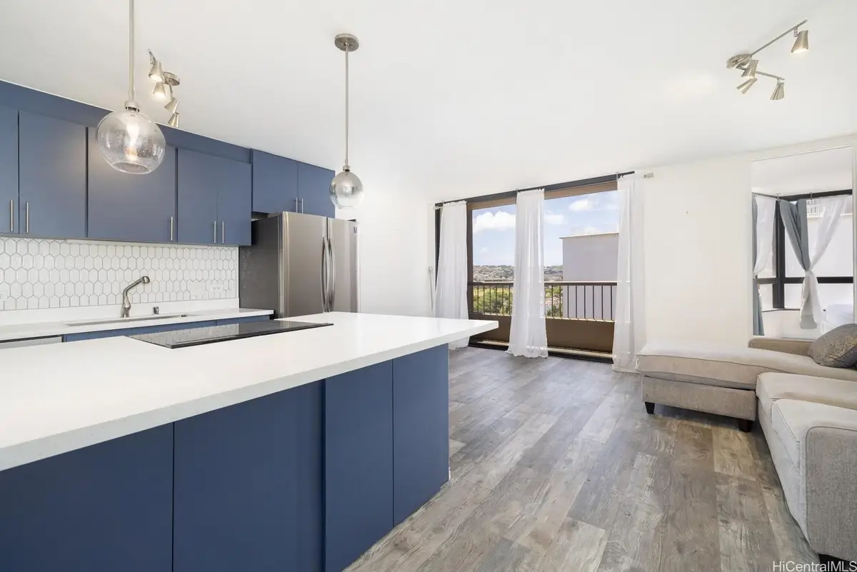 320 Liliuokalani Avenue #902, Honolulu, HI 96815 - #1