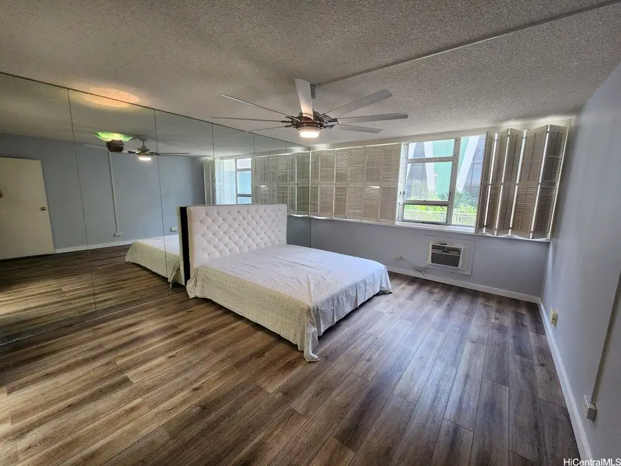 2500 Kalakaua Avenue #201, Honolulu, HI 96815 - #3