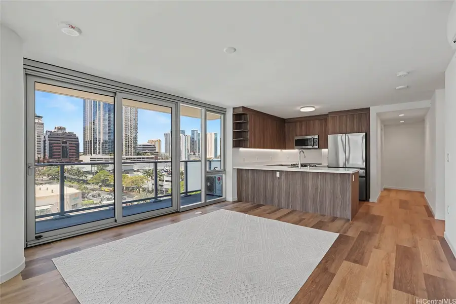 1500 Rycroft Street #811R, Honolulu, HI 96814 - #3