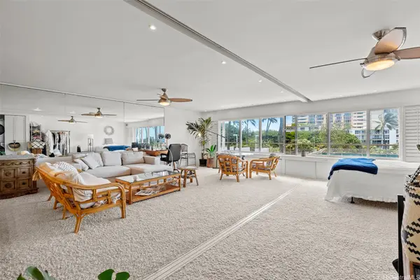 2895 Kalakaua Avenue #309, Honolulu, HI 96815