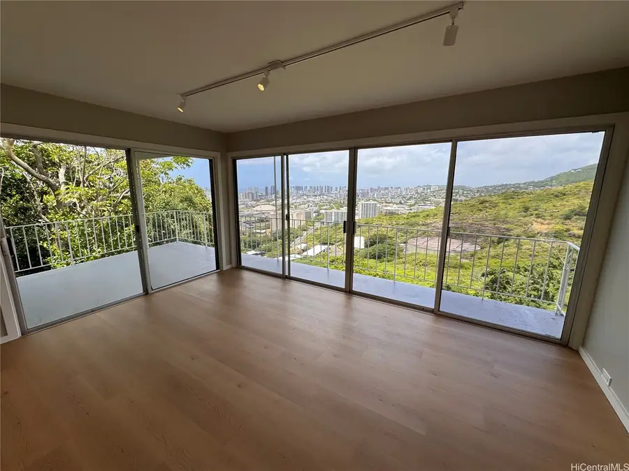 1588 St Louis Drive, Honolulu, HI 96816 - #3