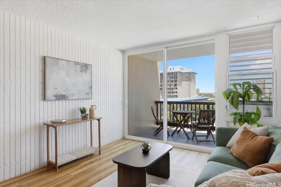 1524 Pensacola Street #304, Honolulu, HI 96822 - #2