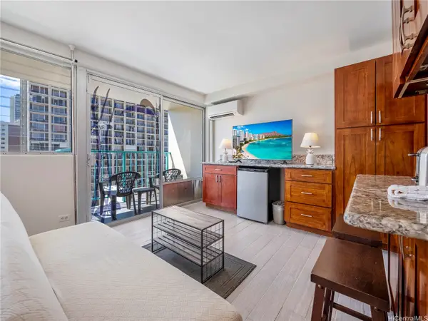 444 Kanekapolei Street #1504, Honolulu, HI 96815