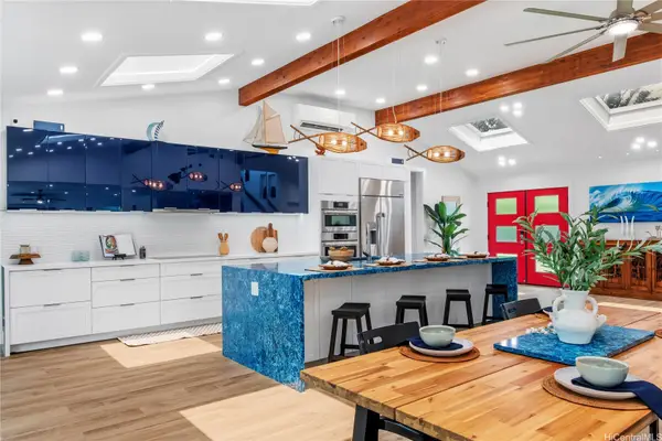 6 N Kalaheo Avenue, Kailua, HI 96734