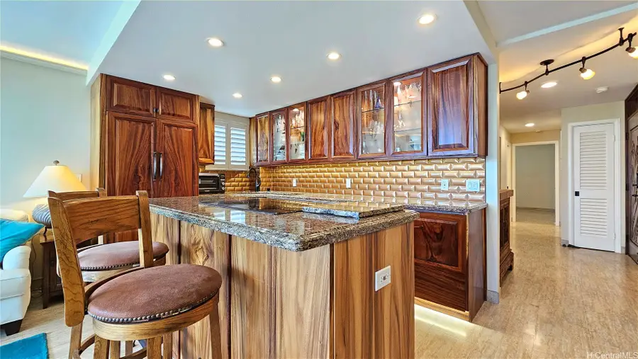 2999 Kalakaua Avenue #404, Honolulu, HI 96815 - #3