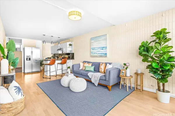 1524 Pensacola Street #118, Honolulu, HI 96822