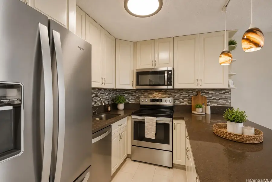 411 Hobron Lane #3702, Honolulu, HI 96815 - #3