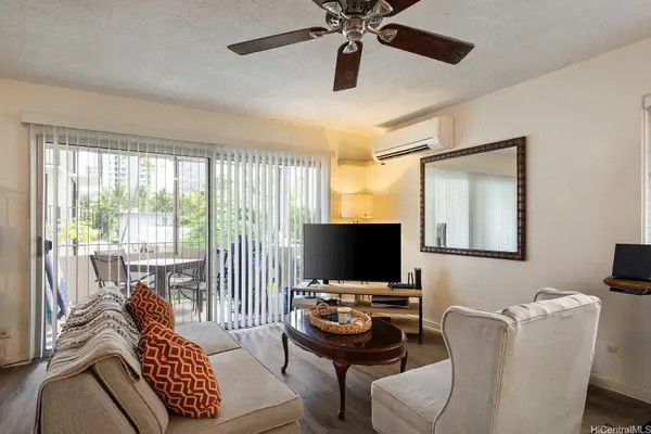 411 Kaiolu Street #302, Honolulu, HI 96815