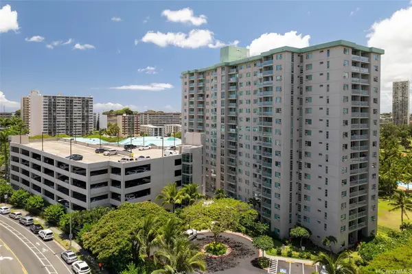 3009 Ala Makahala Place #213, Honolulu, HI 96818
