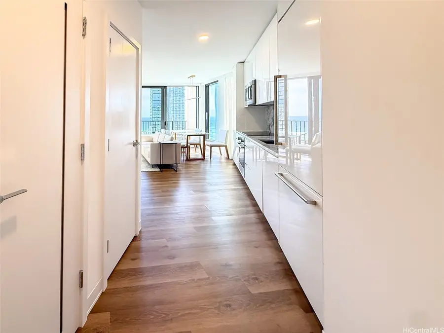 987 Queen Street #2500, Honolulu, HI 96814 - #3