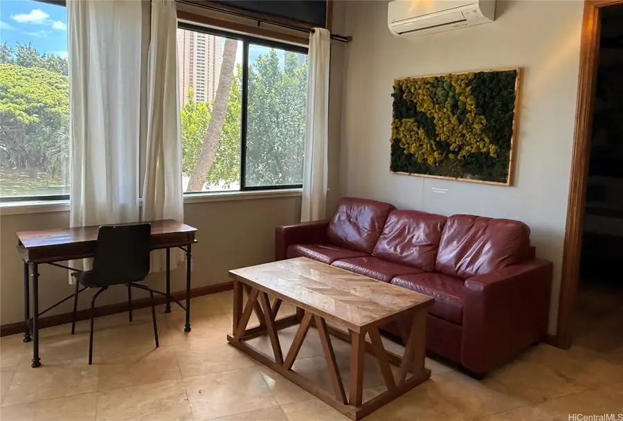 2045 Kalakaua Avenue #M300, Honolulu, HI 96815 - #2