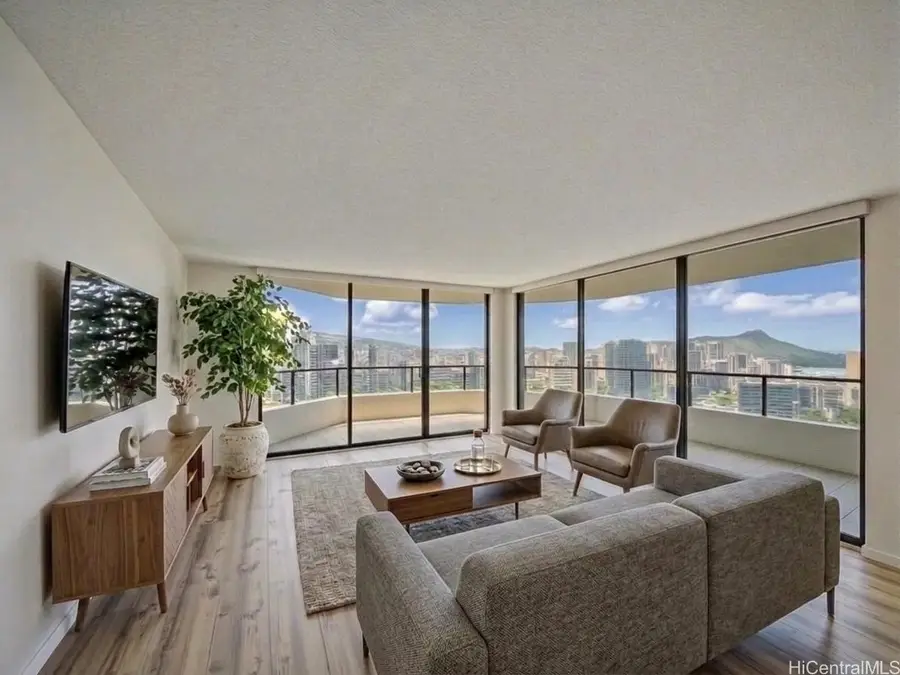 1910 Ala Moana Boulevard #40D, Honolulu, HI 96815 - #2