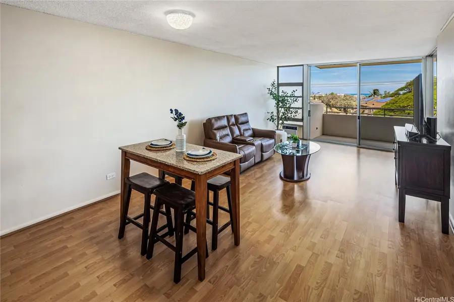 1015 Ala Napunani Street #402, Honolulu, HI 96818 - #3