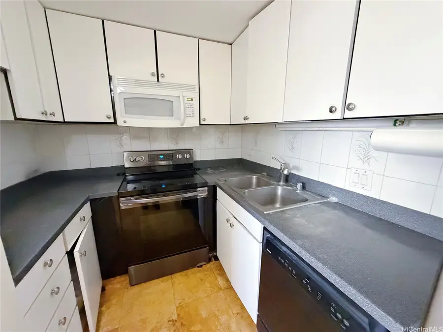 3215 Ala Ilima Street #B810, Honolulu, HI 96818 - #3