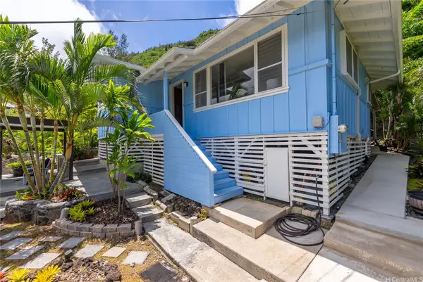 3017 Lanikaula Place, Honolulu, HI 96822