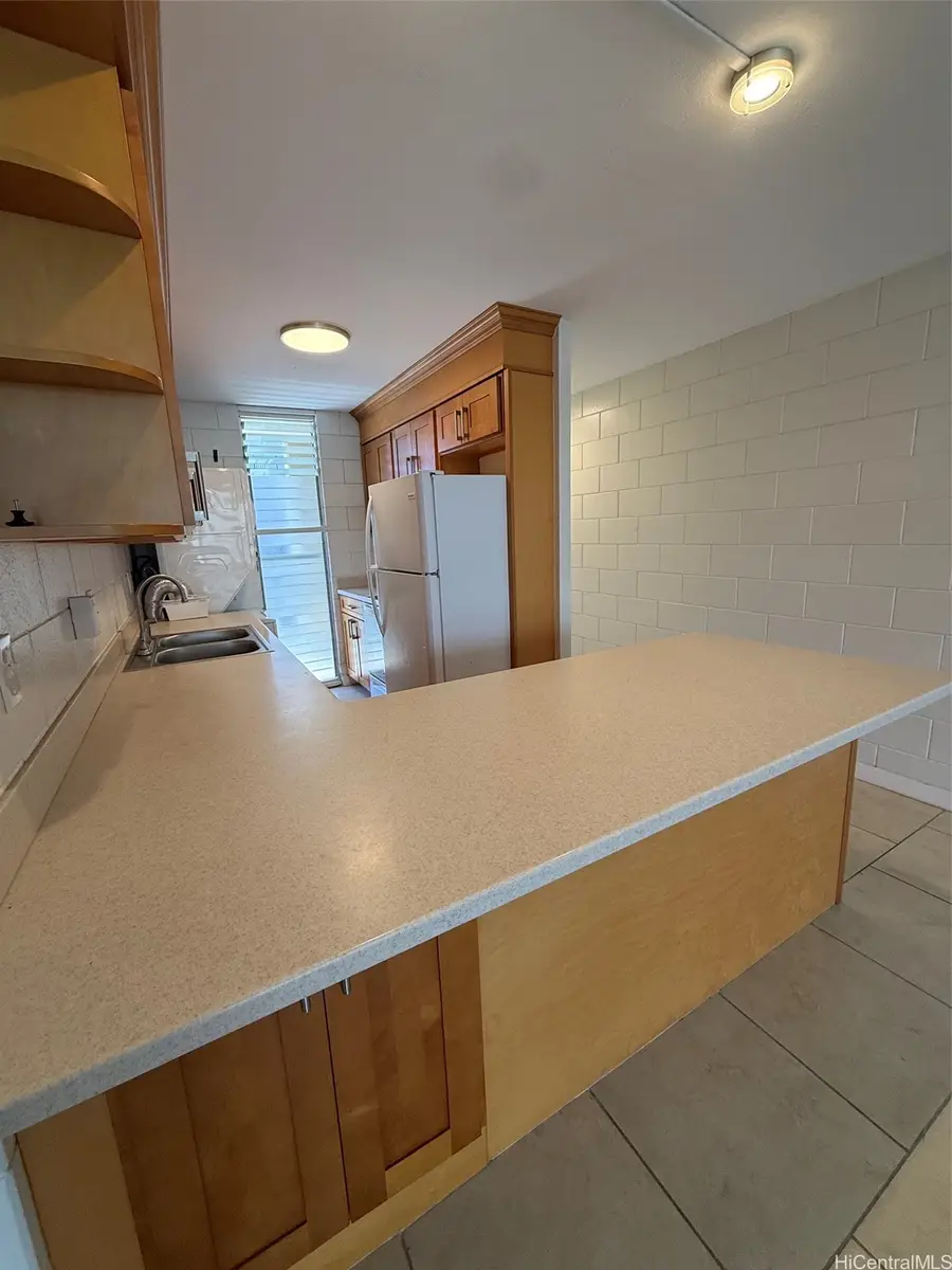 1420 Victoria Street #401, Honolulu, HI 96822 - #3