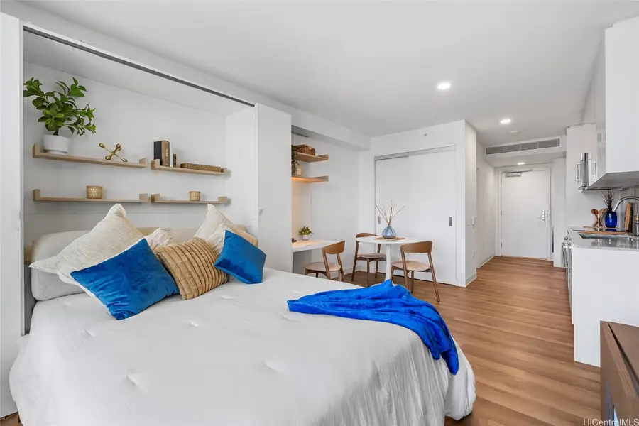 987 Queen Street #2809, Honolulu, HI 96814 - #2