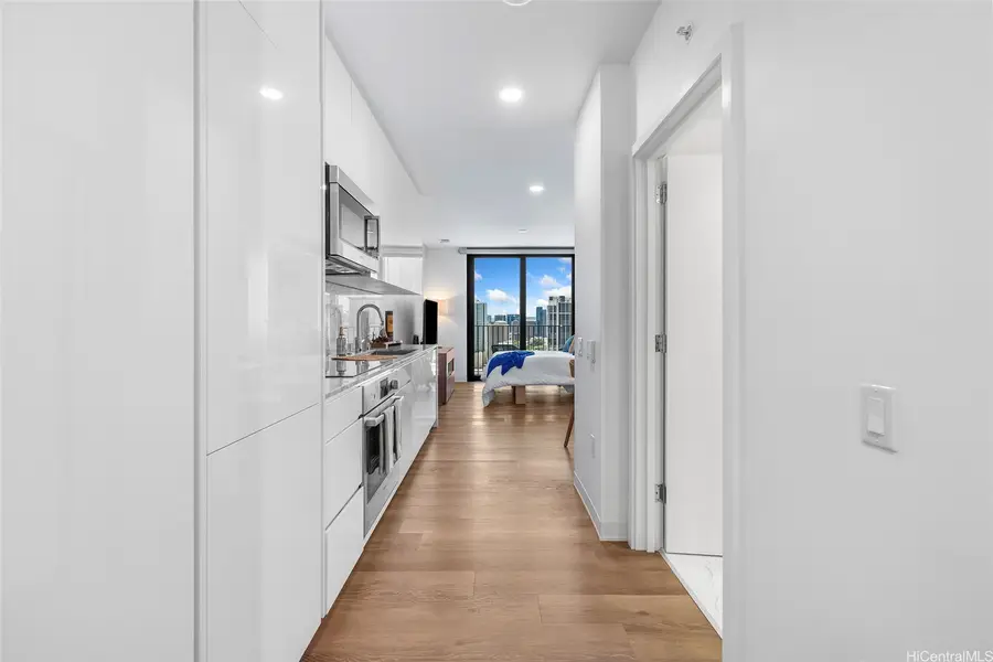 987 Queen Street #2809, Honolulu, HI 96814 - #3