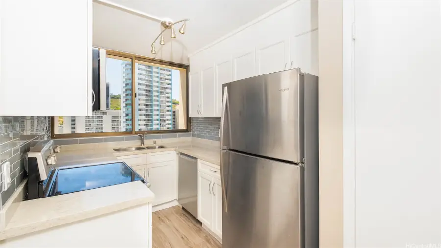 1201 Wilder Avenue #1006, Honolulu, HI 96822 - #2