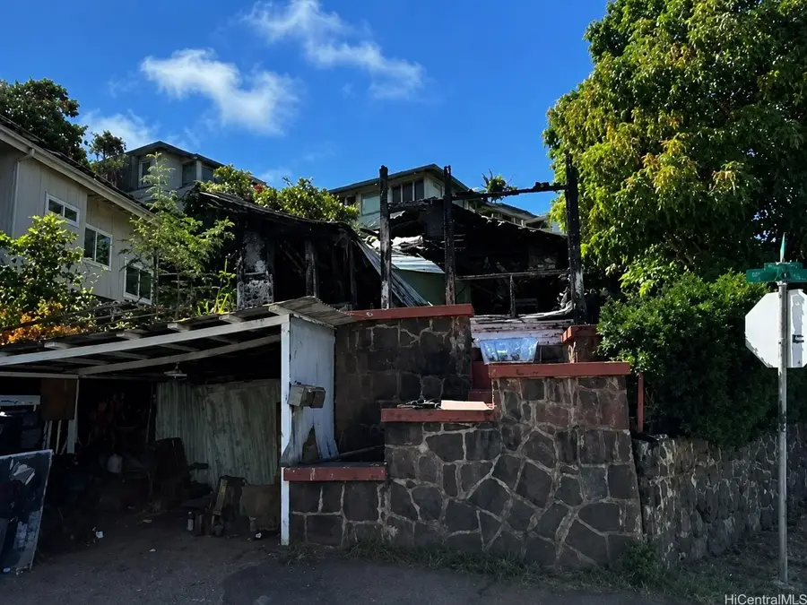 1627 Pohaku Street, Honolulu, HI 96817 - #2