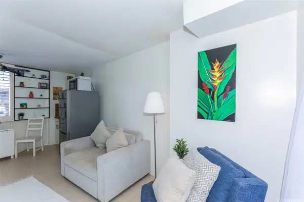 1139 9th Avenue #202, Honolulu, HI 96816