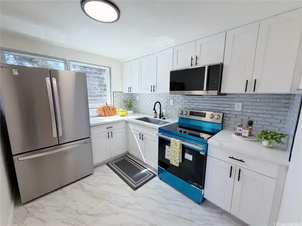 1427 Alexander Street #201, Honolulu, HI 96822
