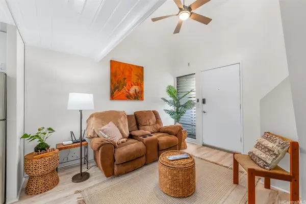 2860 Waialae Avenue #PH3, Honolulu, HI 96826