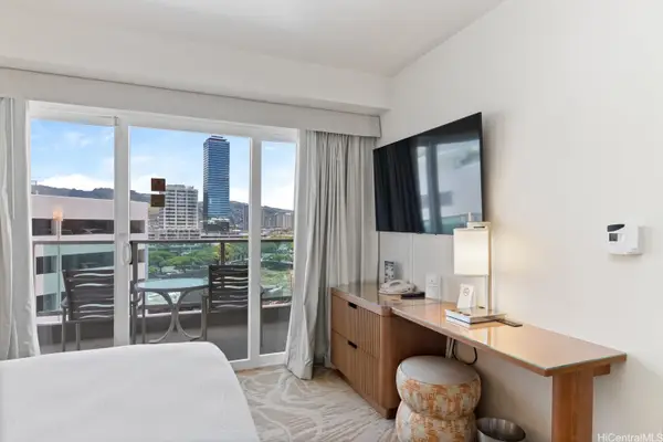 410 Atkinson Drive #727, Honolulu, HI 96814