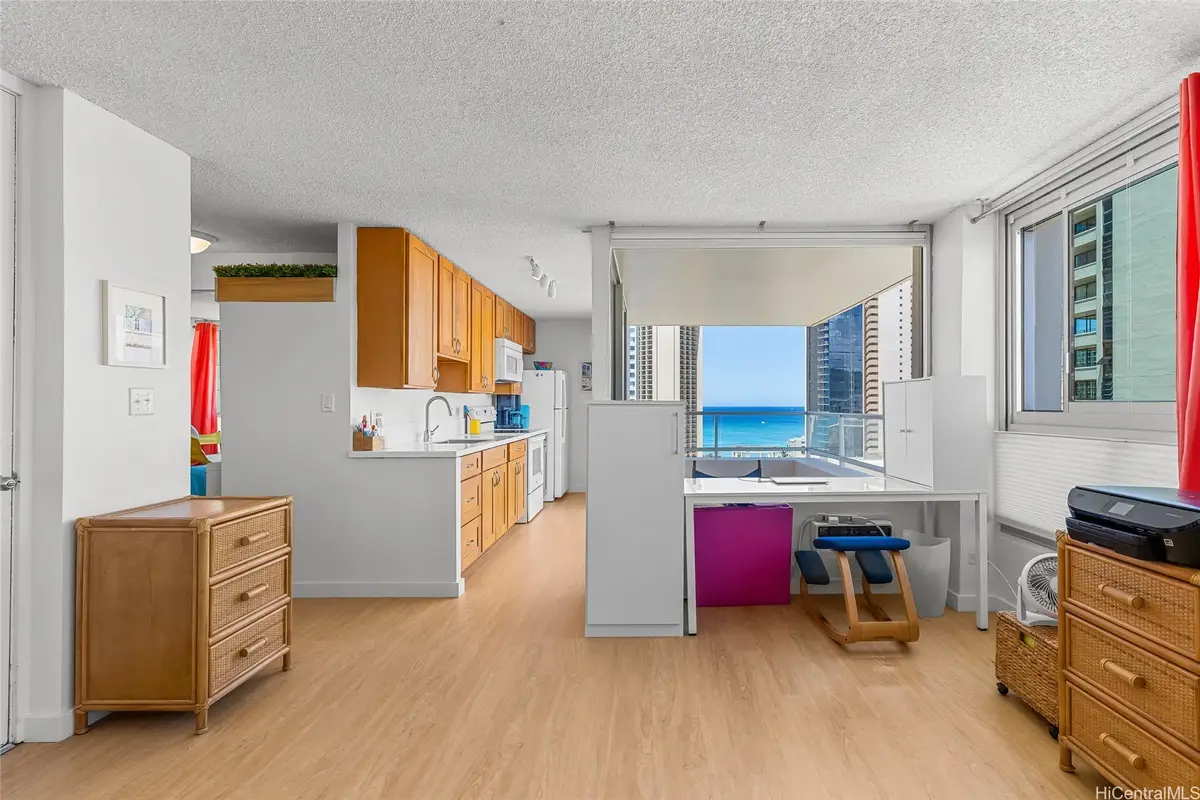 2421 Tusitala Street #2103, Honolulu, HI 96815 - #1