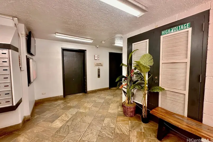 2421 Ala Wai Boulevard #1504, Honolulu, HI 96815 - #3