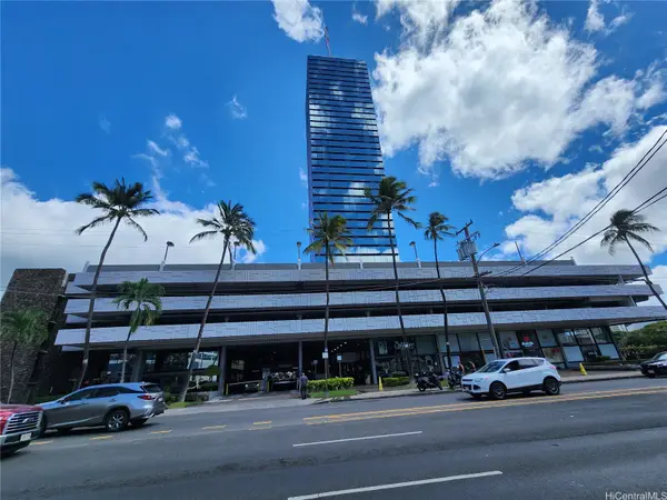 1750 Kalakaua Avenue #3303, Honolulu, HI 96826