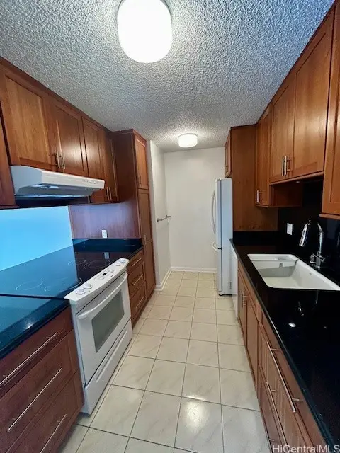 2600 Pualani Way #105, Honolulu, HI 96815 - #3