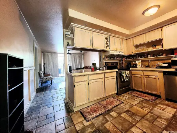 95-273 Waikalani Drive #D505, Mililani, HI 96789