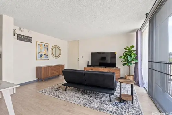 620 Mccully Street #308, Honolulu, HI 96826
