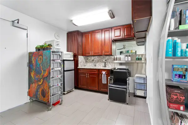 465 Kapahulu Avenue #2B, Honolulu, HI 96815