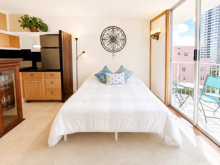 1920 Ala Moana Boulevard #802, Honolulu, HI 96815 - #2
