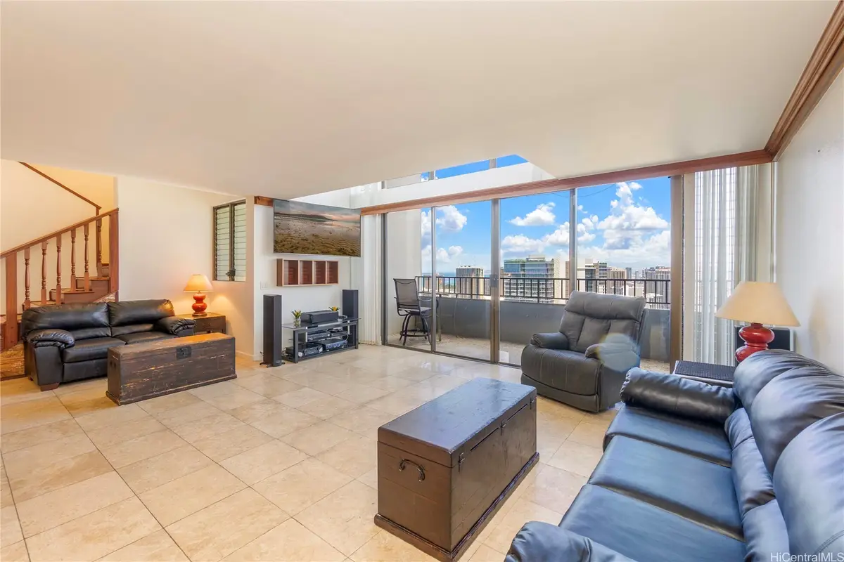 2240 Kuhio Avenue #3806, Honolulu, HI 96815 - #1