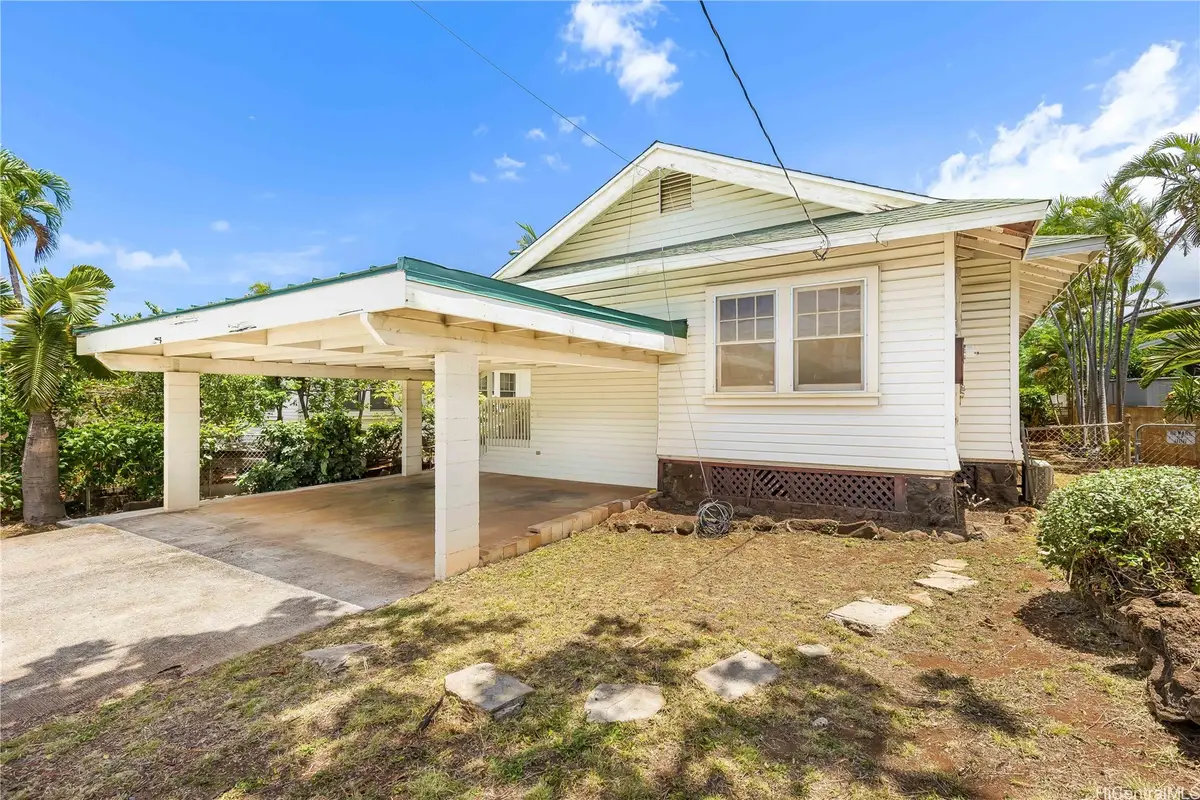 3204 Mooheau Avenue, Honolulu, HI 96816 - #1